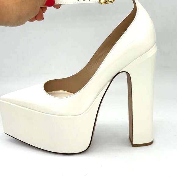 Valentino Garavani White Platform Heels - Picture 5 of 16